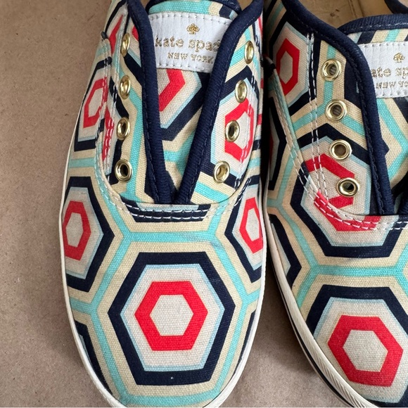 Keds x Kate Spade New York geometric patterned slip on sneakers. Size 7 - Picture 6 of 9